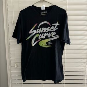 Sunset Curve tee